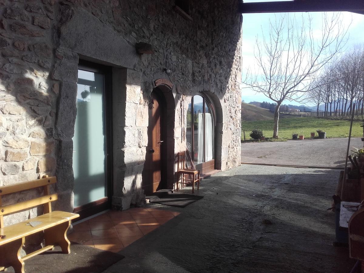 Otardi Hostel Asteasu Exterior photo